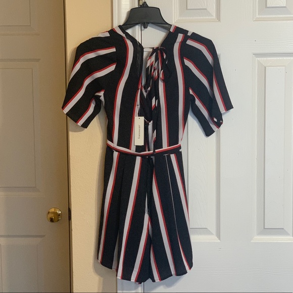 Striped wrap romper - Picture 3 of 3